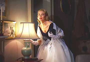 4 Inspiring Fashion Ideas From Iconic Movies and How to Recreate Them