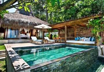 Top 5 Luxurious Eco-Resorts for the Conscious Traveler