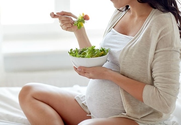 Pregnancy Nutrition: What to Eat and Avoid